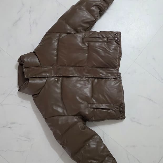 브라운 레더 숏 패딩
