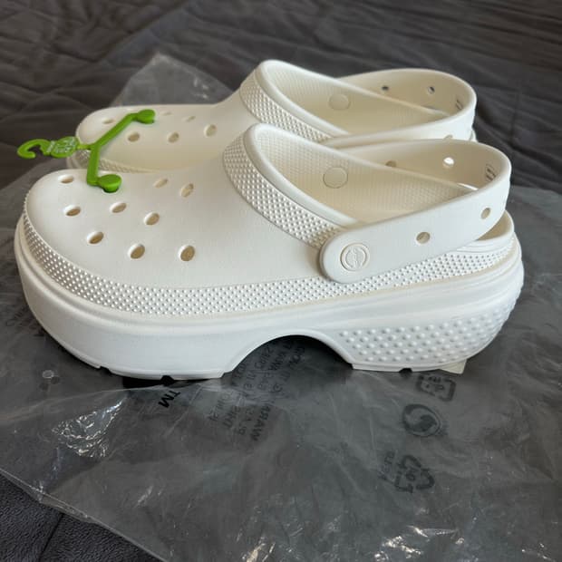 [290/새상품] 크록스 스톰프 클로그 화이트