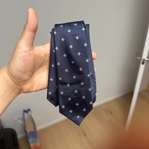 구찌 넥타이 Gucci