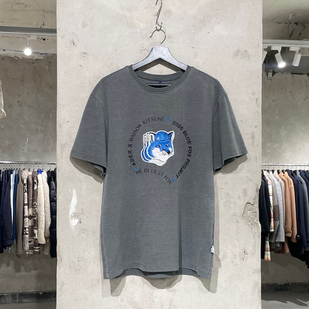 메종 키츠네 x 아더에러 20F/W 차콜 트리플 헤드 하프티