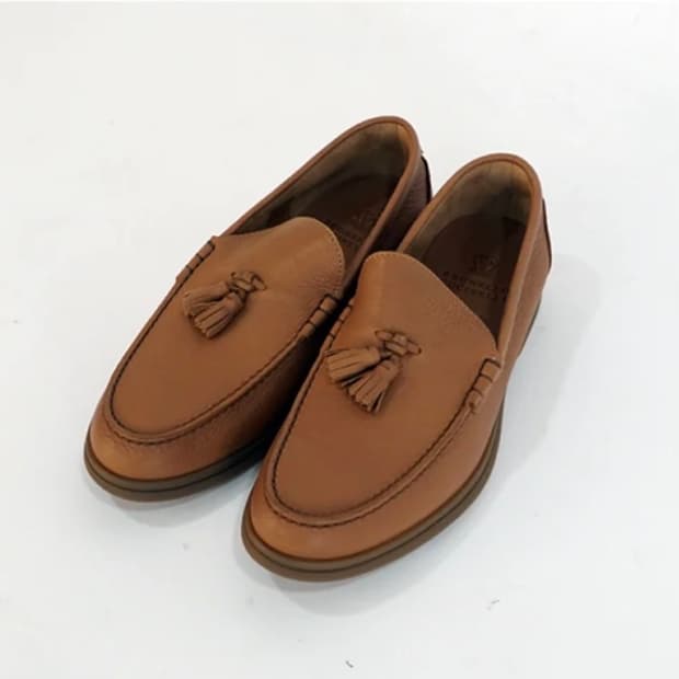 새상품 브루넬로 쿠치넬리 테슬 브라운로퍼 보트슈즈 270