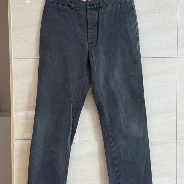 슈프림 워크 핀츠