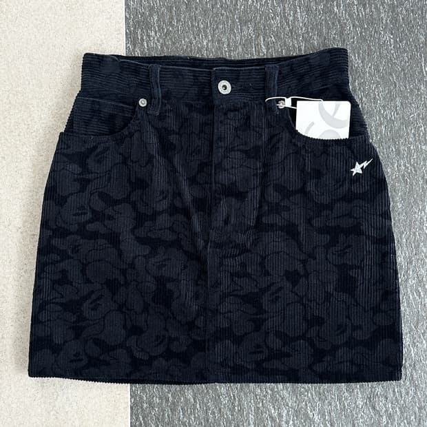 베이프 솔리드카모 코듀로이 스커트