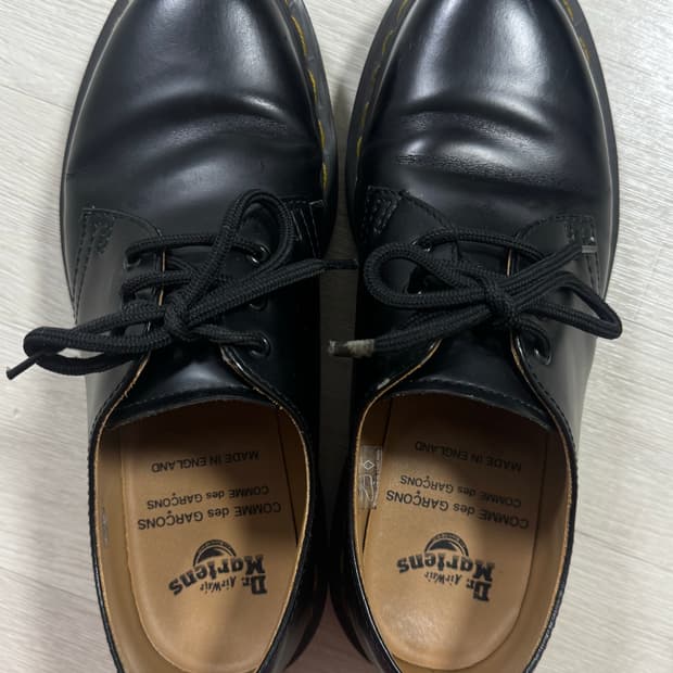 꼼데가르송 닥터마틴 uk4 240