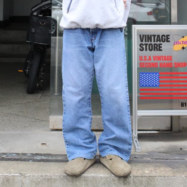 00s Levi’s 517