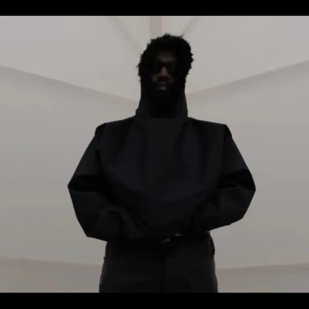 칸예 이지 퍼 후드 새상품