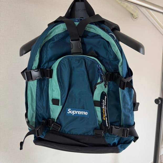 [새제품] 슈프림 백팩 19FW 다크틸