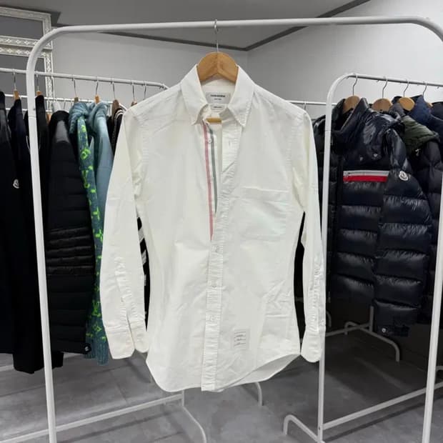 톰브라운 삼선 셔츠