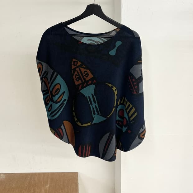 플리츠 플리즈 빈티지 마스크 패턴 플리츠 탑