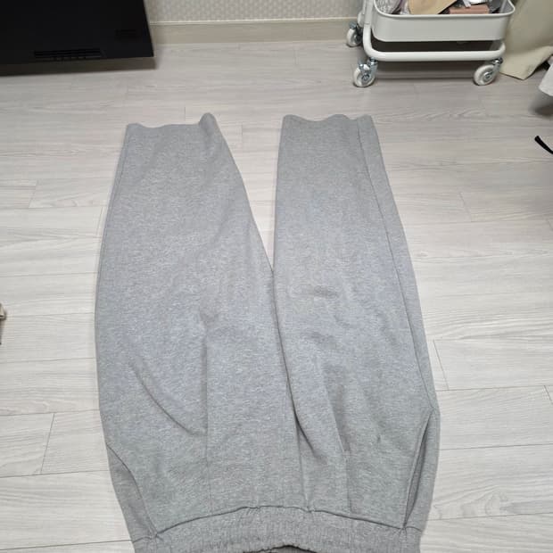 무신사구매)제로 XEROBNR 회색 스웻팬츠 L