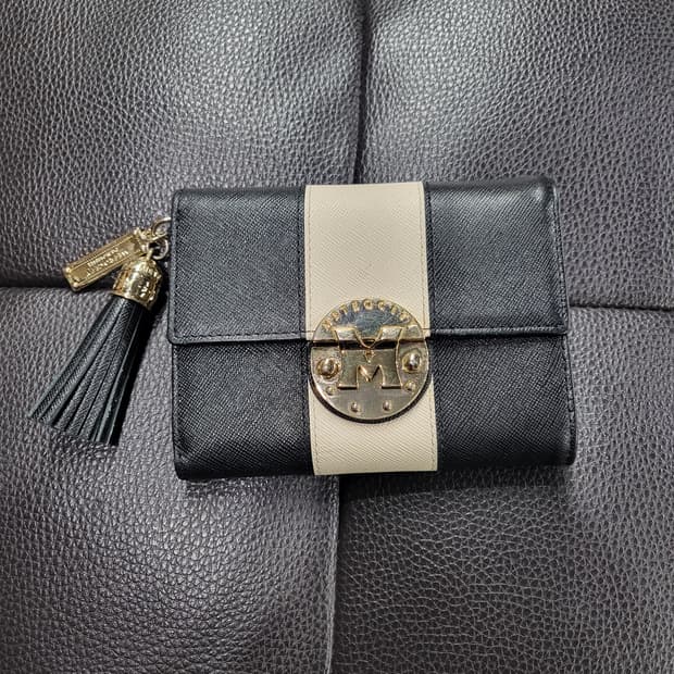 메트로시티 사피아노 반지갑