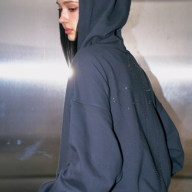 플레이스 스튜디오 절개 라인 오버핏 큐빅 십자가 후드집업