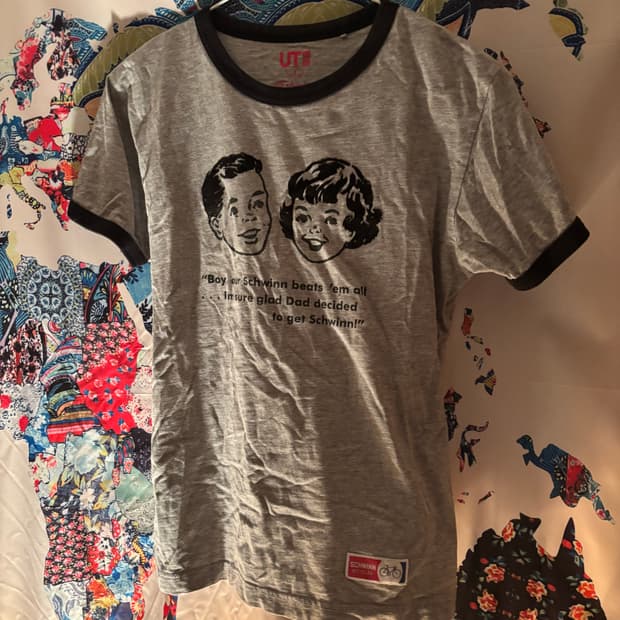 유니클로 그레이 링거티 베이직