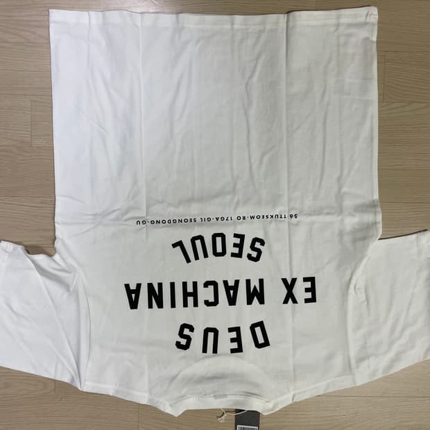 데우스 서울 반팔티 XXL 새상품