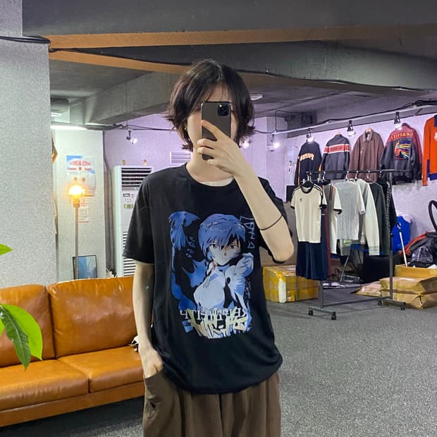 에반게리온 빈티지 레이 그래픽 반팔티 B5473