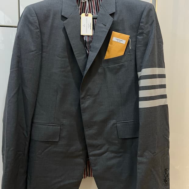 24fw 톰브라운 120수 미드그레이 셋업정장 3,2 (새상품급)