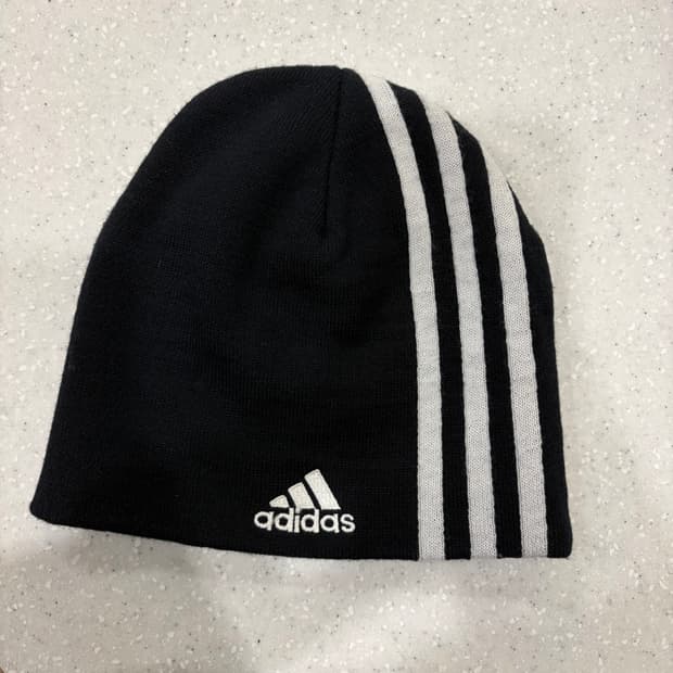 265. 아디다스 비니