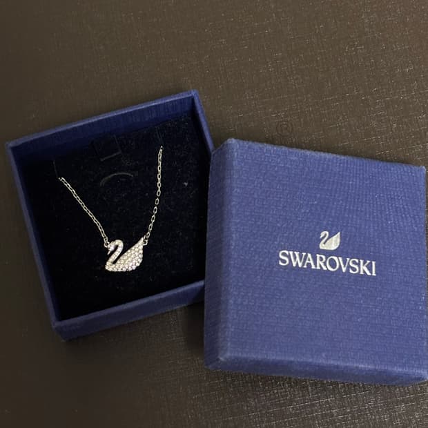 정품 스와로브스키 스완 목걸이 풀박스