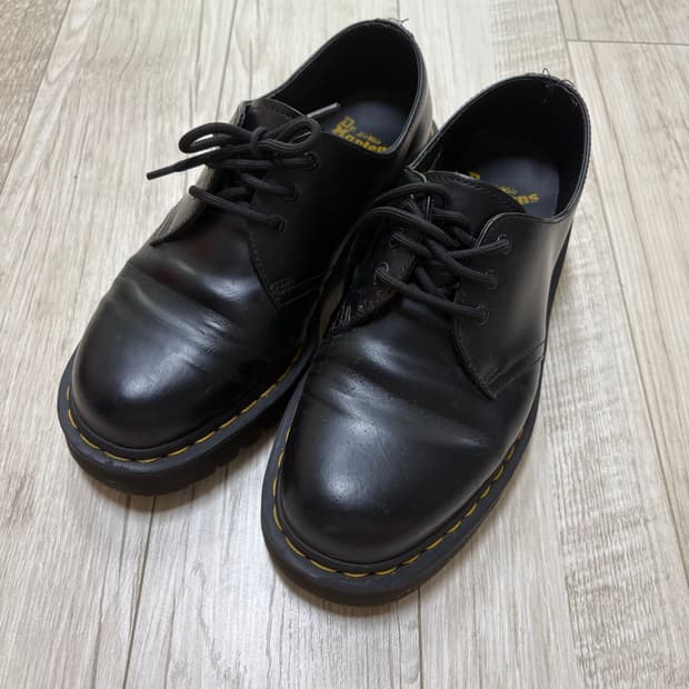 닥터마틴 1461 3홀 벡스 260
