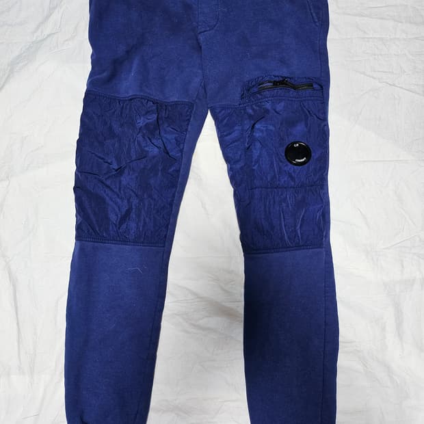 21s C.P컴퍼니 렌즈와펜 조거팬츠 블루 28