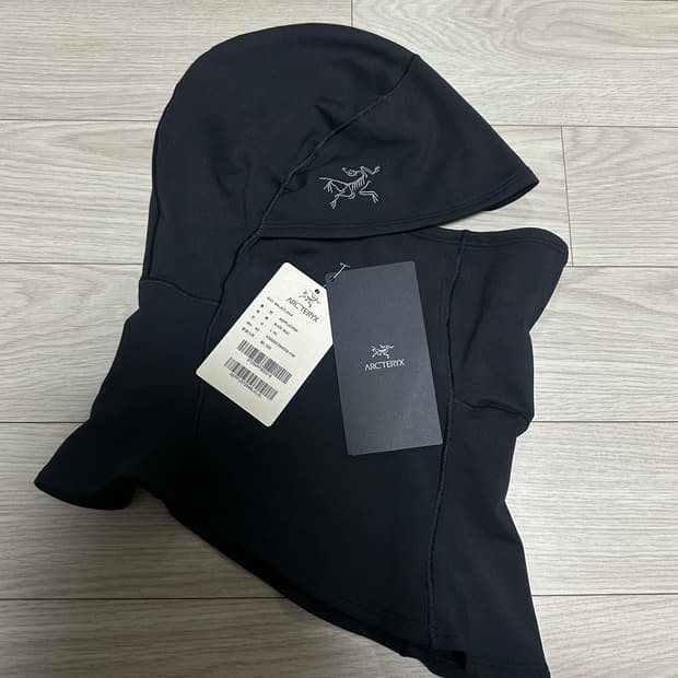 아크테릭스 로 바라클라바 25fw L-XL