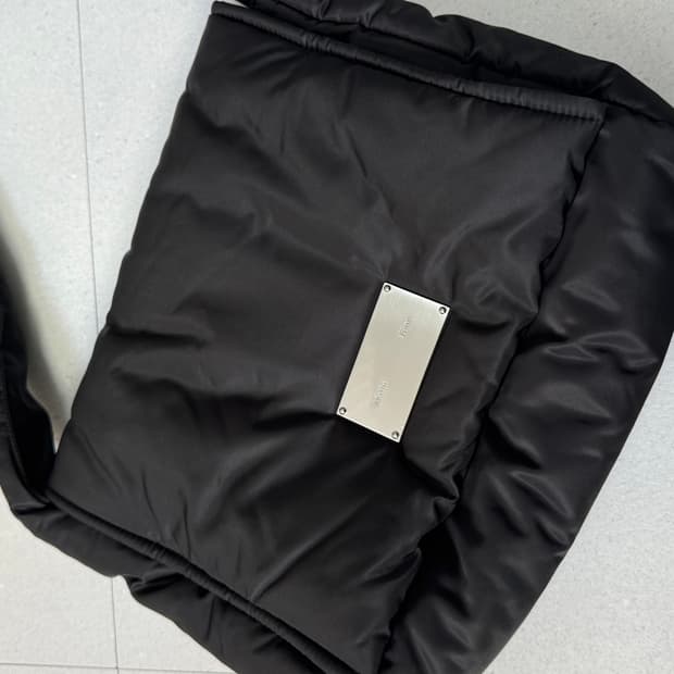 마뗑킴 BIG PADDING SHOULDER BAG