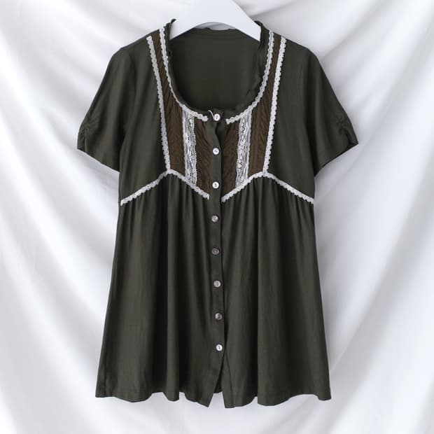 lace button half T