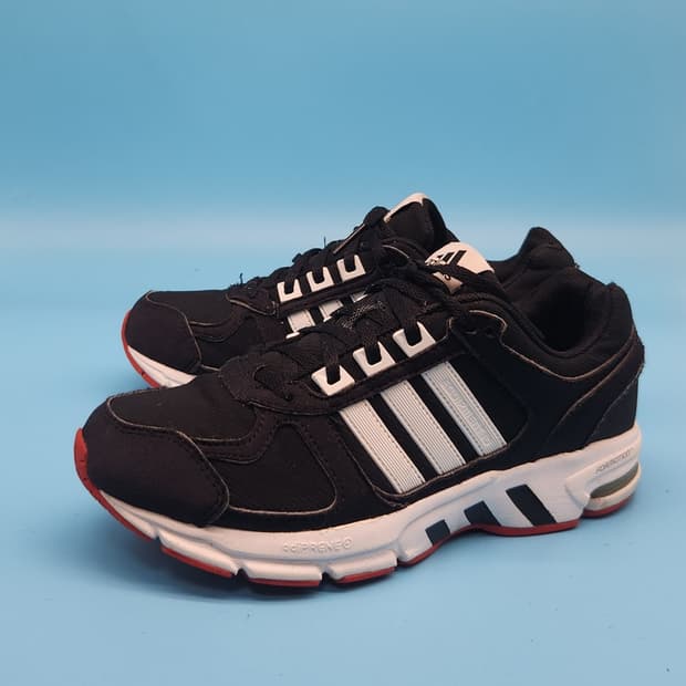 o 아디다스 이큅먼트10 여성운동화230 