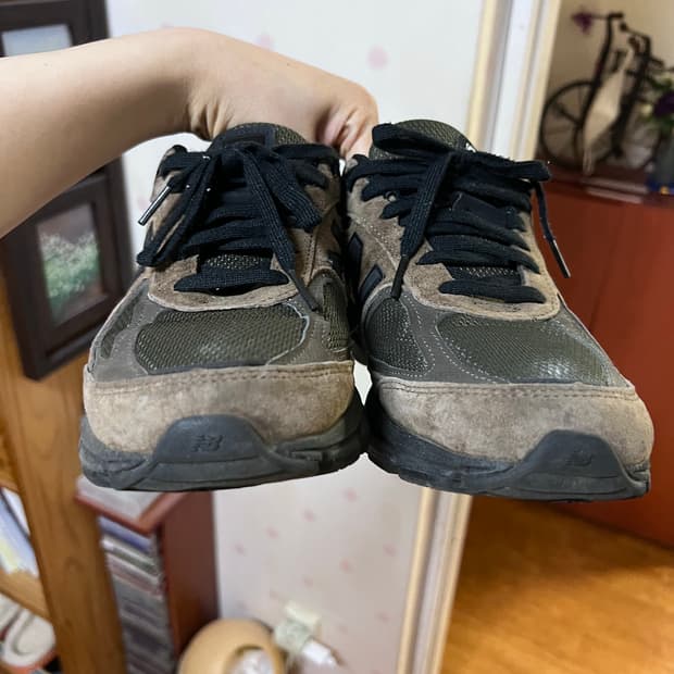 뉴발란스 990v4 밀리터리 그린 260 판매