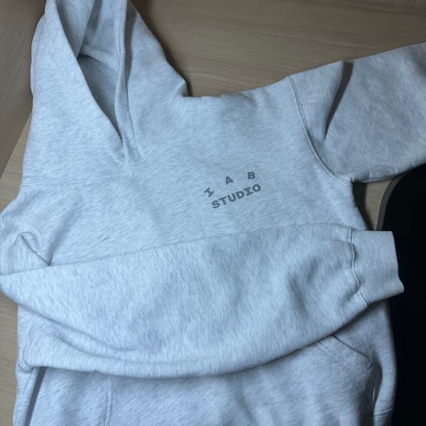 아이앱 스튜디오 후드티 s새상품