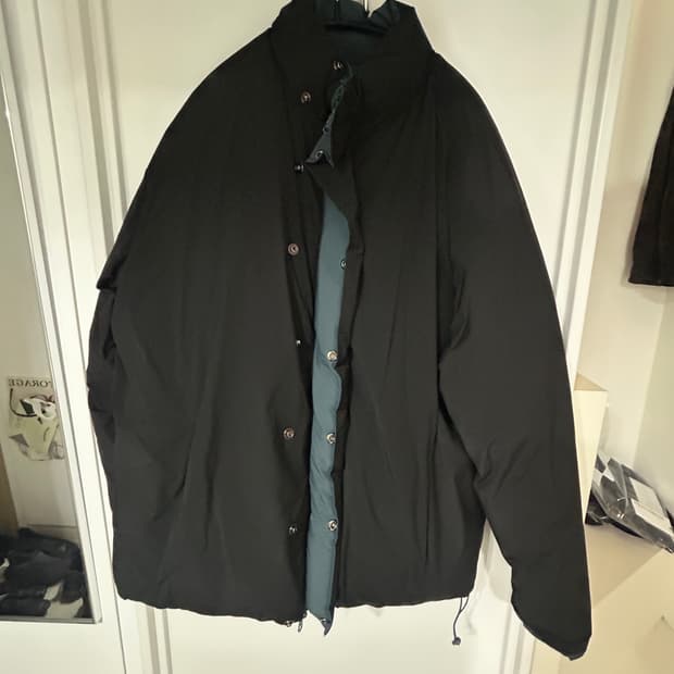 애프터먼데이 리버시블 패딩