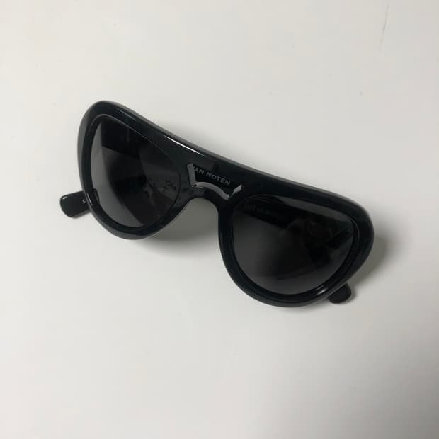 드리스 반노튼 선글라스