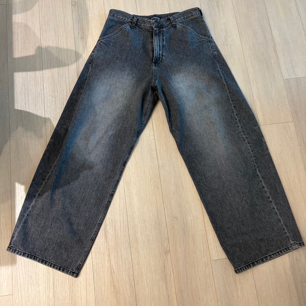 해칭룸 와이드 커브진 블랙 3