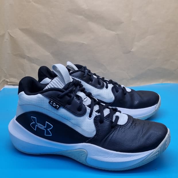 언더아머 락다운7 농구화265