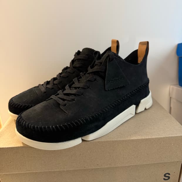 클락스 트리제닉 플렉스 블랙 누벅 UK8