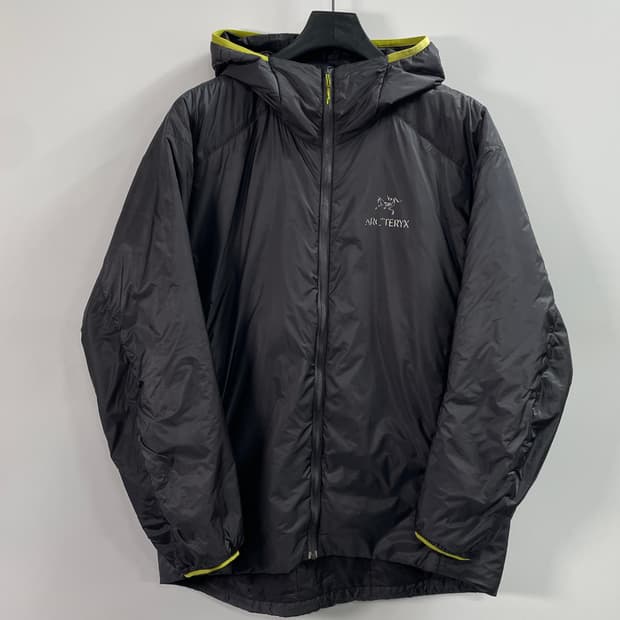 아크테릭스 누클리아이 FL 경량자켓 (on.436)