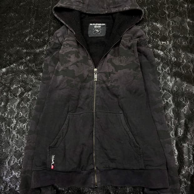 “Vintage” Dark Camo Pattern Hoodie Zip U