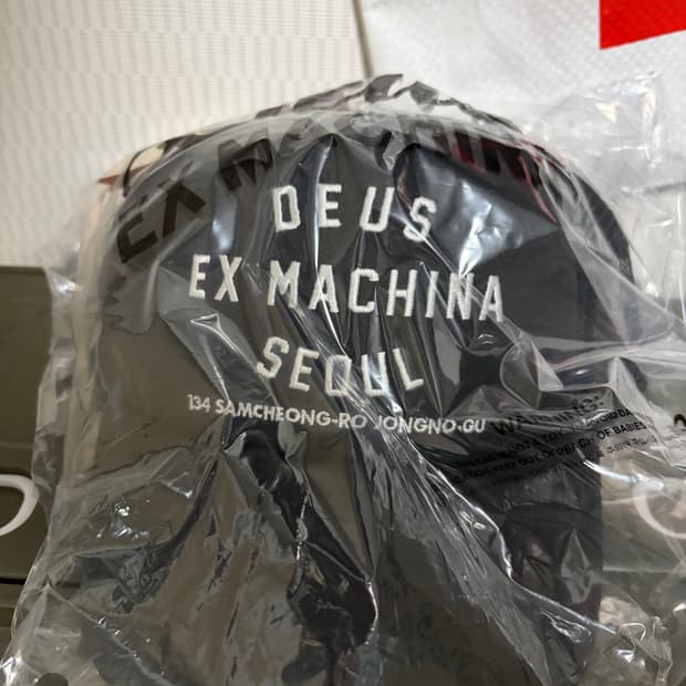 데우스 서울 블랙 캡