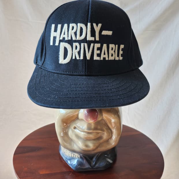 Hardly-driveable 6 pannel cap
