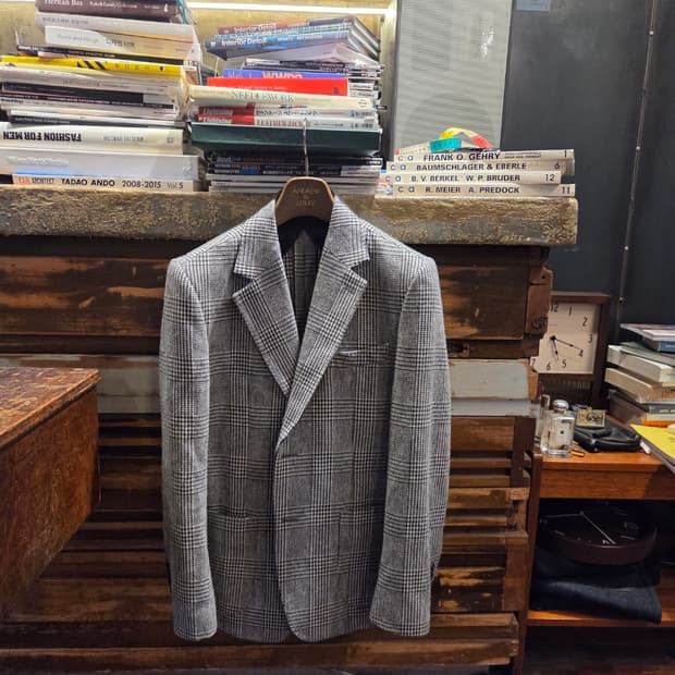 블랙브라운 트위드자켓