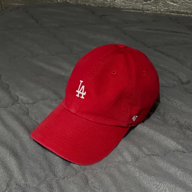 47브랜드 MLB 뉴욕양키스 스몰로고 볼캡 모자 레드