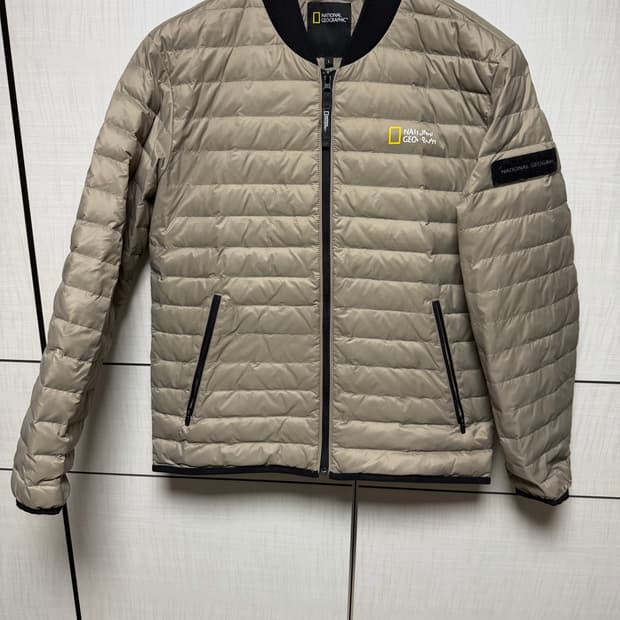 내셔널지오그래픽 경량 패딩 베이즈 싸이즈 100 남 여공용