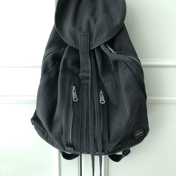 포터 헤링본 럭색 백팩 (Black)