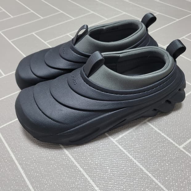 크록스 남성용 에코 스톰 미드나잇 M9 (270)