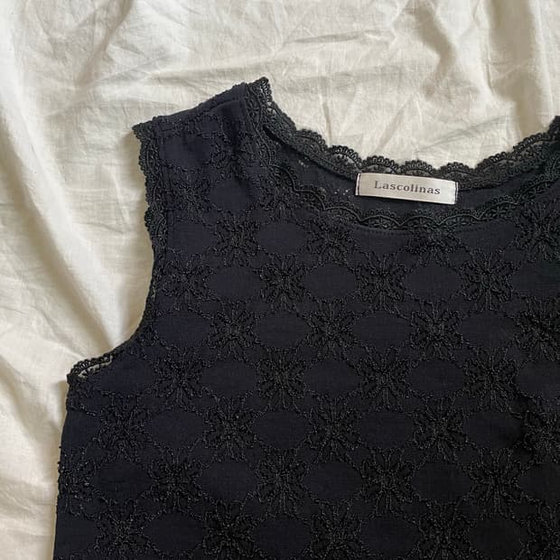 빈티지 블랙 레이스 슬리브리스 나시