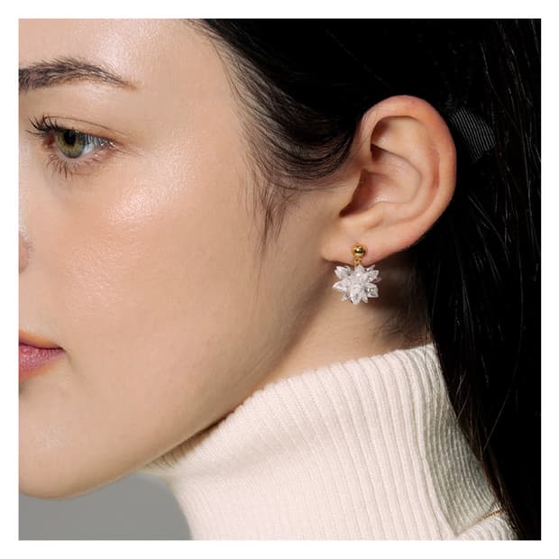 다나버튼 크리스탈 이어링