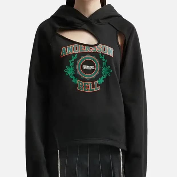 앤더슨벨 컷아웃 후디 블랙