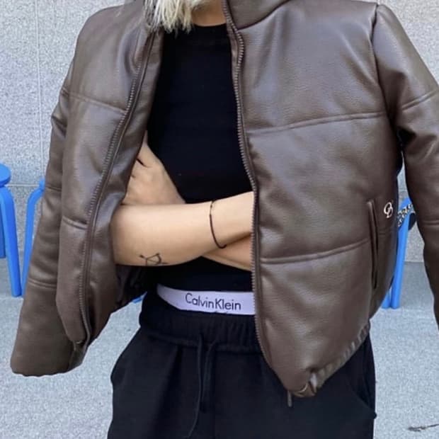 오도어 레더패딩 브라운