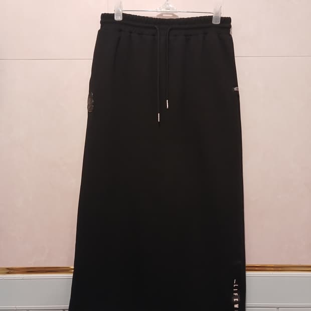 라이프워크 정품 봄가을 뒷트임 스커트 free 사이즈