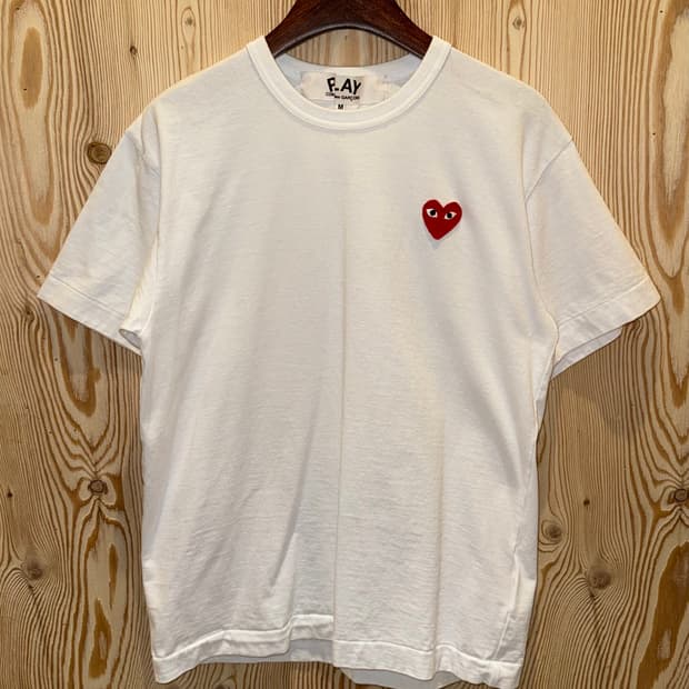 꼼데가르송 레드하트 반팔 화이트